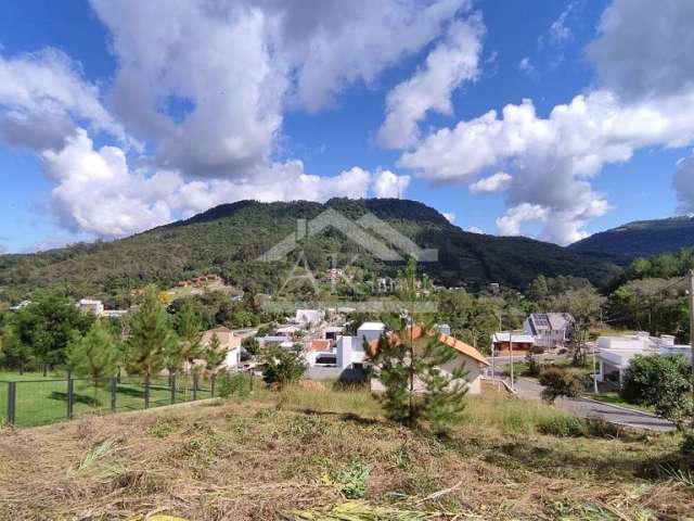 Terreno de esquina com vista à venda em Picada Café na Serra Gaúcha