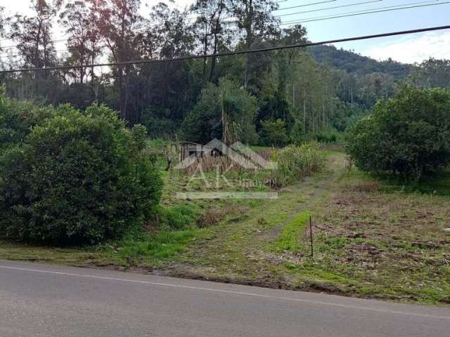 Amplo terreno de 1.364,70 m², a venda na cidade de Picada Café, na Serra Gaúcha