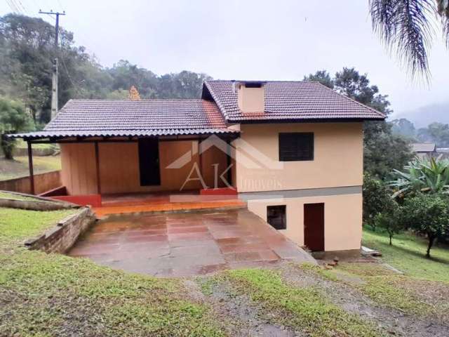 Casa mista à venda na cidade de Picada Café, na Serra Gaúcha