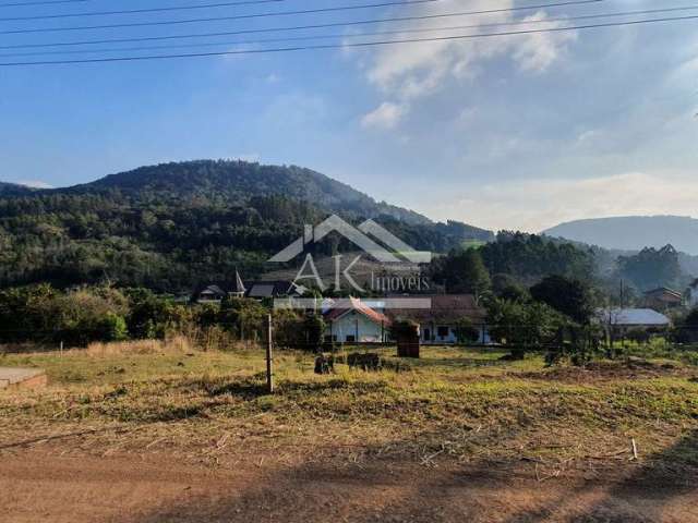 Terreno em declive com vista a venda em Picada Café na Serra Gaúcha