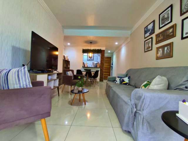 Apartamento com 3 quartos sendo 1 suíte à venda na Praia da Enseada - Guarujá/SP.