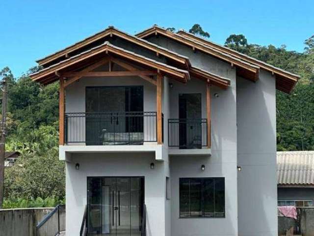 Sobrado com 3 dormitórios à venda, 120 m² por R$ 980.000 - Vila do Salto - Luiz Alves/SC