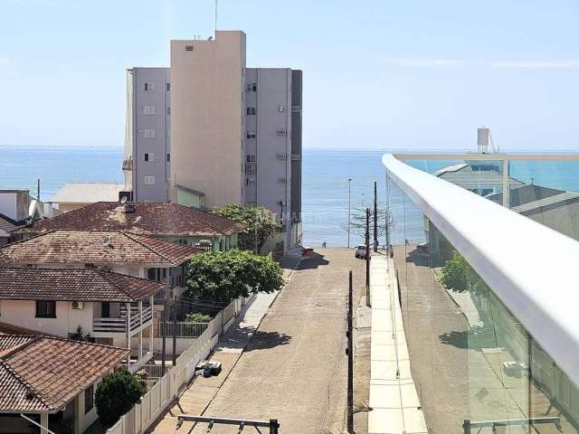 Lindo apartamento a poucos passos da praia