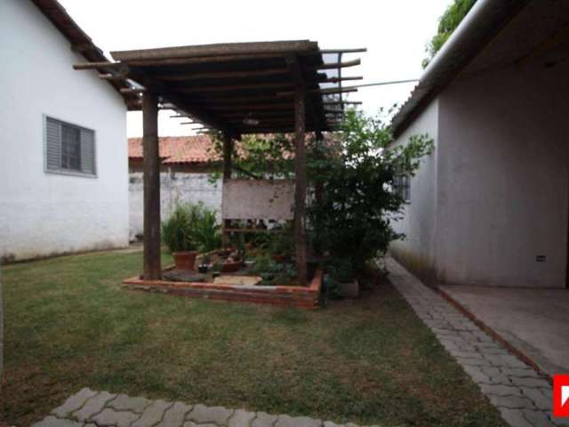 Casa à venda no bairro 23 de Maio em Nova Odessa.