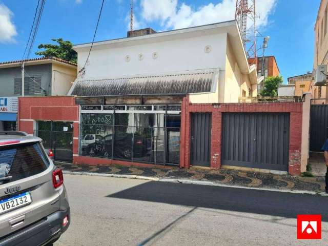 Casa comercial à venda no Centro em Santa Bárbara d'Oeste.