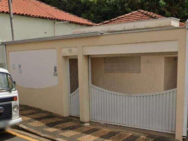 Casa à Venda no Centro de Santa Bárbara d'Oeste - Oportunidade Comercial