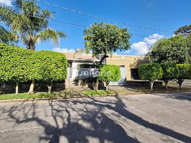 Casa comercial com 2 salas para alugar na Vila Assunção, Porto Alegre  por R$ 4.000