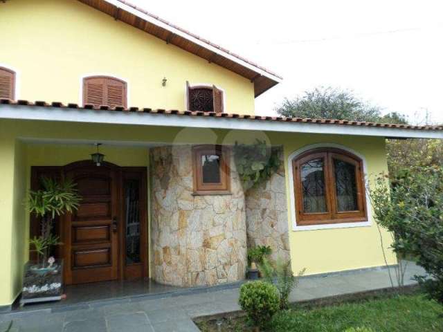 Casa com 4 quartos à venda em Interlagos - SP