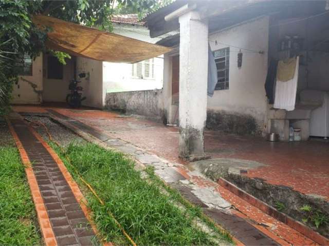 Casa térrea com 3 quartos à venda em Jardim Taquaral - SP