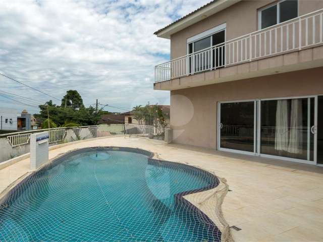 Casa com 4 quartos à venda em Interlagos - SP