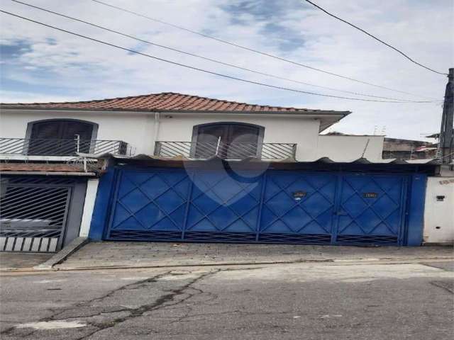 Sobrado com 4 quartos à venda em Vila Marari - SP