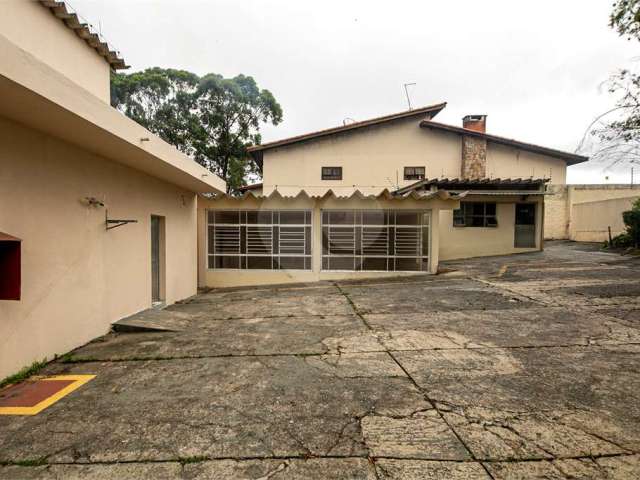 Galpão à venda em Interlagos - SP