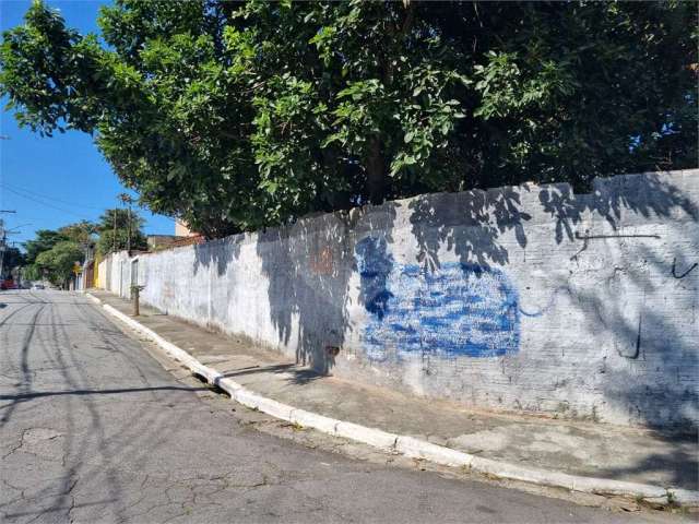 Terreno à venda em Vila Campo Grande - SP