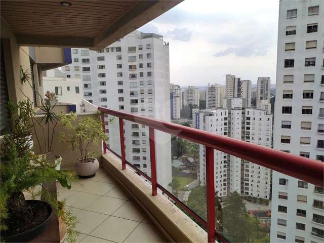 Apartamento com 3 quartos à venda em Vila Suzana - SP