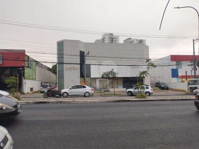 Prédio inteiro à venda ou para locação em Santo Amaro - SP