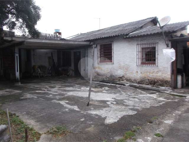 Casa térrea com 3 quartos à venda em Santo Amaro - SP