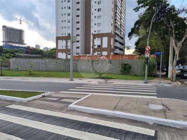 Terreno à venda em Chácara Santo Antônio (zona Sul) - SP