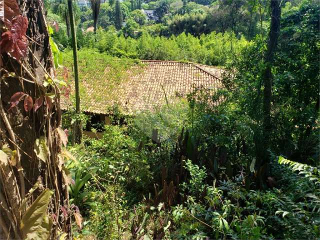 Terreno à venda em Morumbi - SP