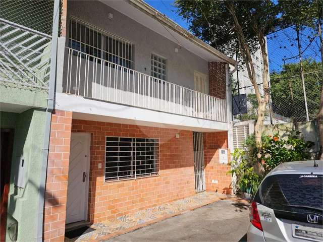 Casa de vila com 3 quartos à venda ou para locação em Vila São Francisco (zona Sul) - SP