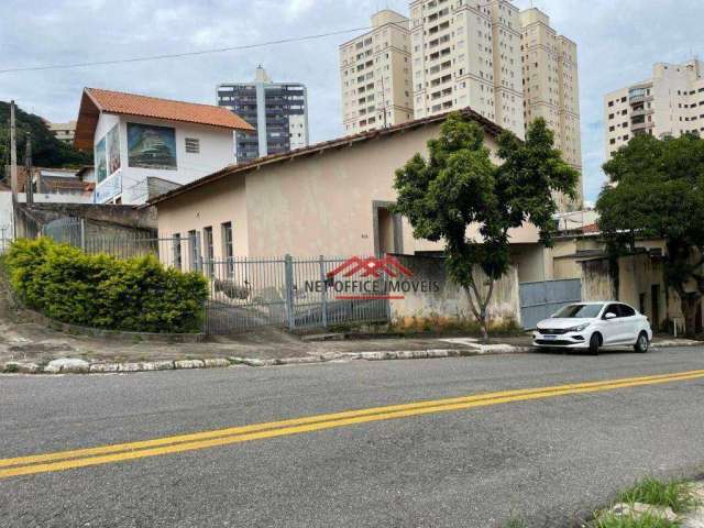 Casa com 3 dormitórios à venda, 313 m² por R$ 3.180.000 - Jardim Apolo II - São José dos Campos/SP