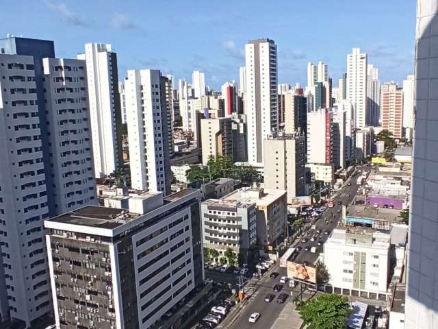 Apartamento à Venda no Edf Castelo de Montserrat - Boa Viagem, Recife