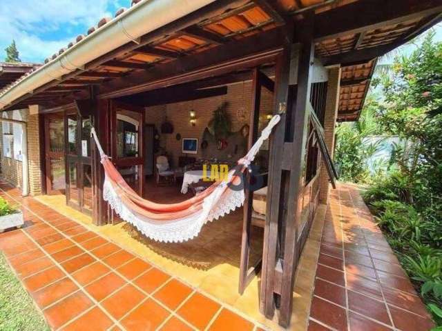 Casa com 3 dormitórios à venda por R$ 1.500.000,00 - Lagoinha - Ubatuba/SP