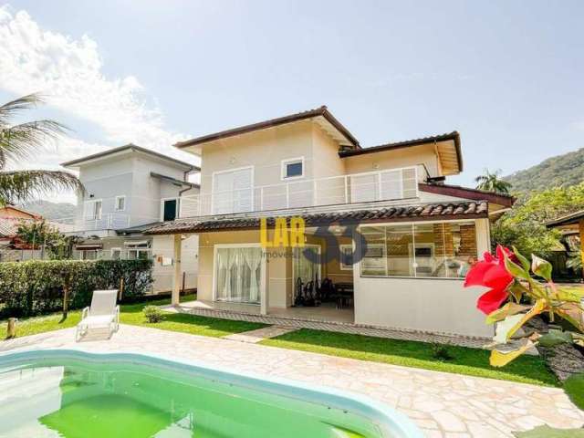 Casa com 3 dormitórios à venda, 220 m² por R$ 1.100.000,00 - Horto Florestal - Ubatuba/SP