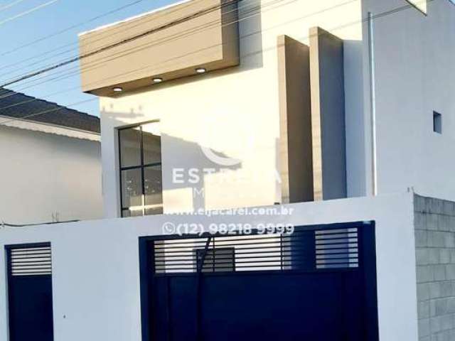 Casa Semi Nova no Villa Branca - 03 dormitórios - 250m²