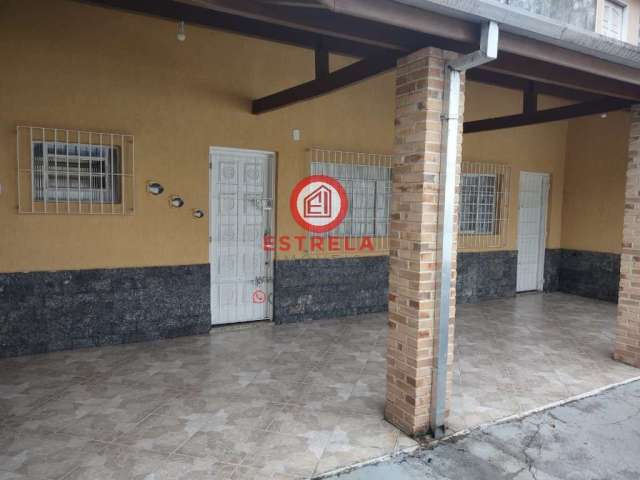 Casa à venda em Caraguatatuba-SP, bairro Indaiá: 2 quartos, 1 sala, 2 banheiros, 6 vagas, 120m² de área. Imperdível!