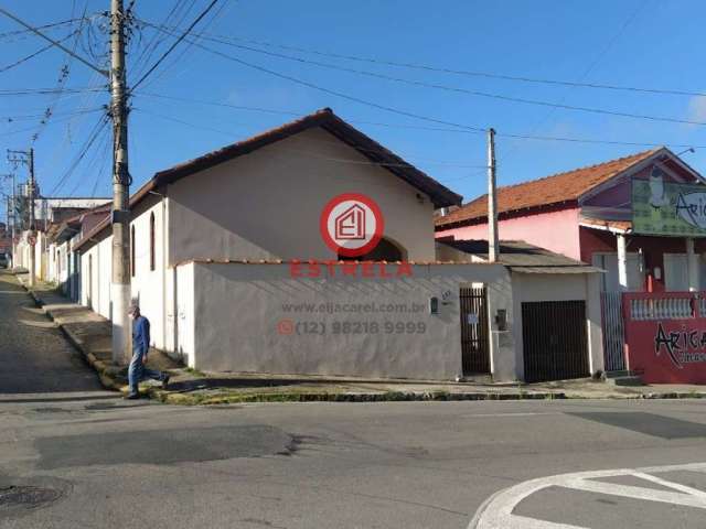 Casa Comercial para Venda ou Locação no Centro de Jacareí-SP: 4 Quartos, 1 Sala, 2 Banheiros, 1 Vaga, 202,40 m²