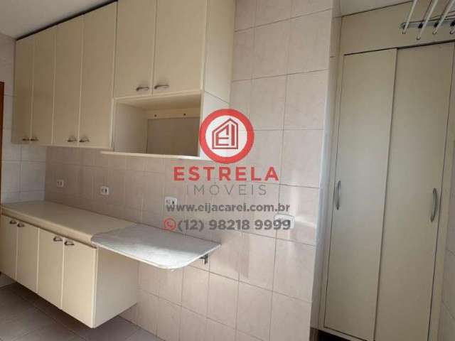 Apartamento à venda no Centro de Jacareí-SP: 3 quartos, 1 suíte, 1 sala, 1 banheiro, 1 vaga, 70m². Aproveite essa oportunidade!