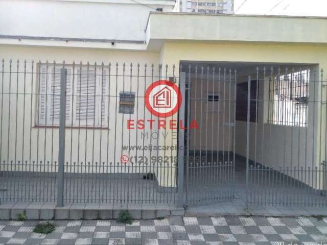 Casa Residencial e Comercial com 03 dormitórios - Centro - Jacareí