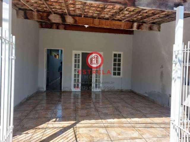 Casa à venda em Jacareí-SP, Jardim Califórnia: 2 quartos, 1 banheiro, 86,54 m² de área!