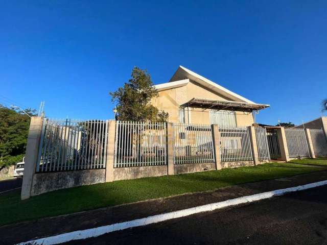 Casa com 3 quartos à venda no Região do Lago, Cascavel  por R$ 1.800.000