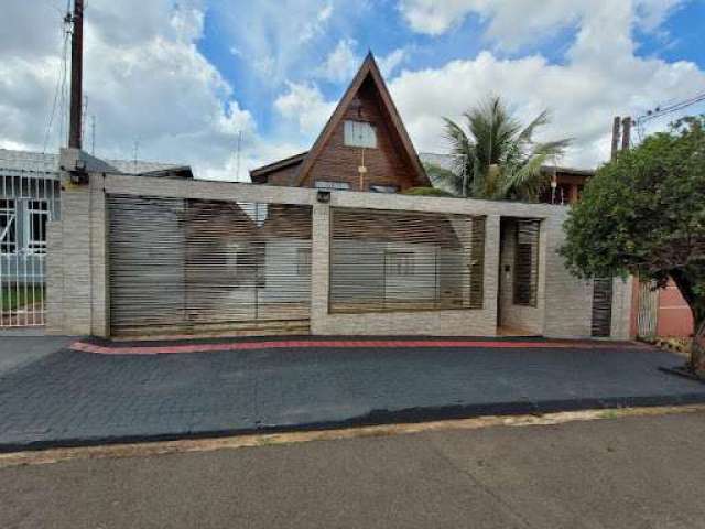 Casa com 5 dormitórios à venda, 280 m² por R$ 799.000,00 - Santa Mônica - Londrina/PR