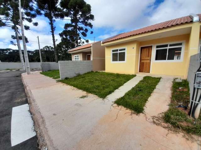 Casa Residencial com 2 quartos  para alugar, 40.80 m2 por R$800.00  - Estados - Fazenda Rio Grande/PR