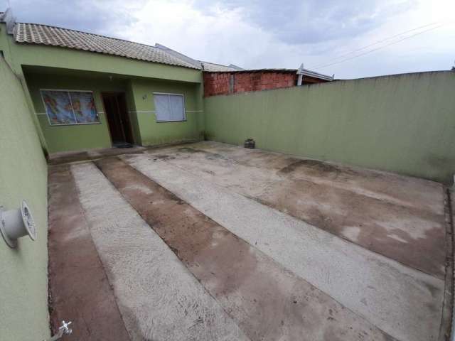 Casa Residencial com 2 quartos  para alugar, 42.00 m2 por R$1200.00  - Estados - Fazenda Rio Grande/PR