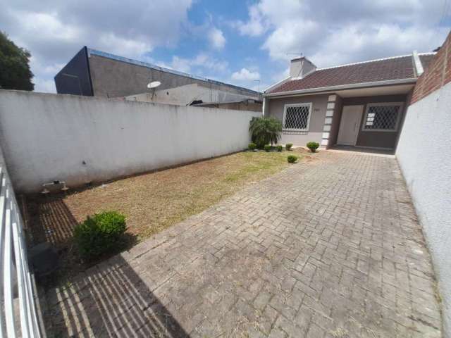 Casa Residencial com 3 quartos  para alugar, 65.00 m2 por R$1600.00  - Estados - Fazenda Rio Grande/PR