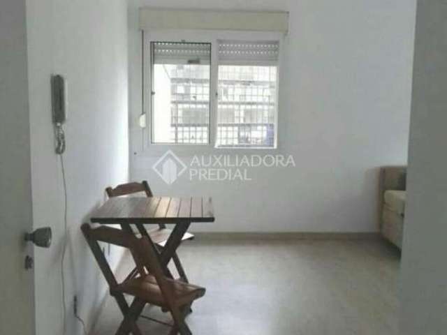 Apartamento com 1 quarto à venda na Rua General Câmara, 413, Centro Histórico, Porto Alegre, 30 m2 por R$ 175.000