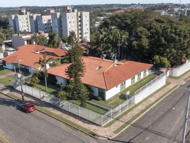 Casa com 5 quartos à venda na das Orquídeas, 397, Patronato, Santa Maria, 402 m2 por R$ 2.700.000