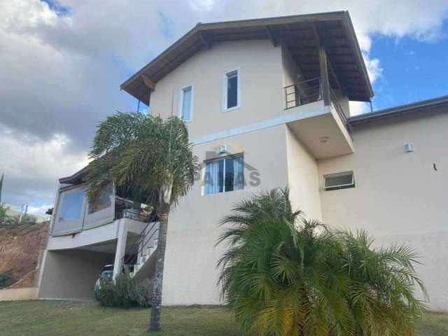 Linda casa na melhor Cidade do Interior Paulista, Vinhedo, no Condomínio Terras de São Francisco.