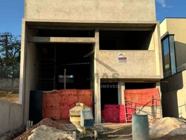 Galpão em final de construção, setor comercial em Vinhedo/SP.