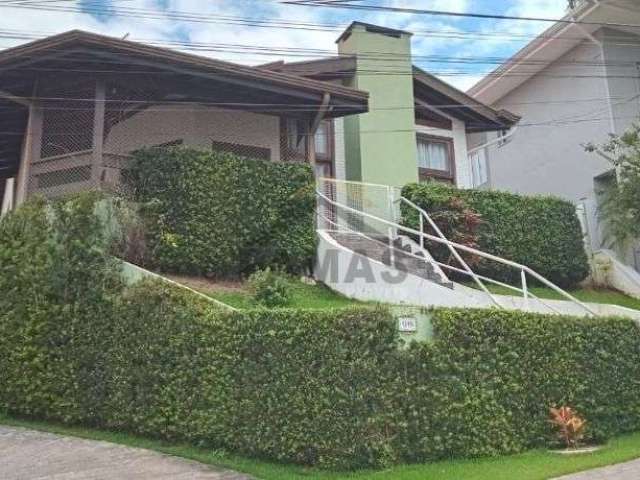 Casa a venda no Condomínio Recanto dos Paturis em Vinhedo.