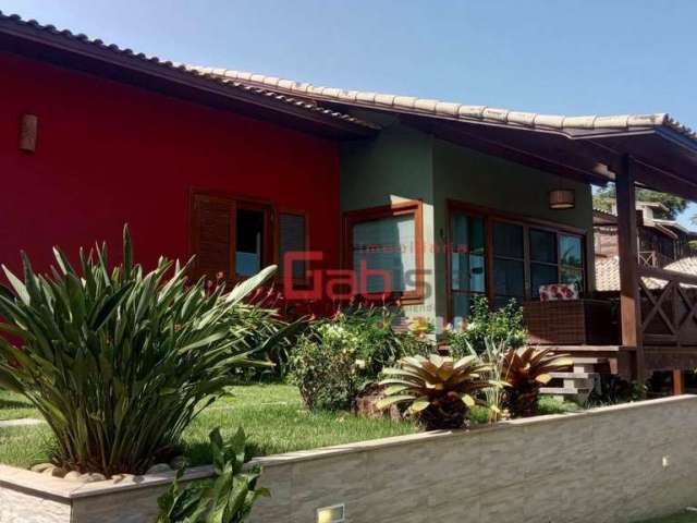 Casa com 3 dormitórios à venda, 250 m² por R$ 2.000.000,00 - Praia do Siqueira - Cabo Frio/RJ