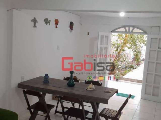 Casa com 2 dormitórios à venda, 100 m² por R$ 390.000,00 - Jardim Caiçara - Cabo Frio/RJ