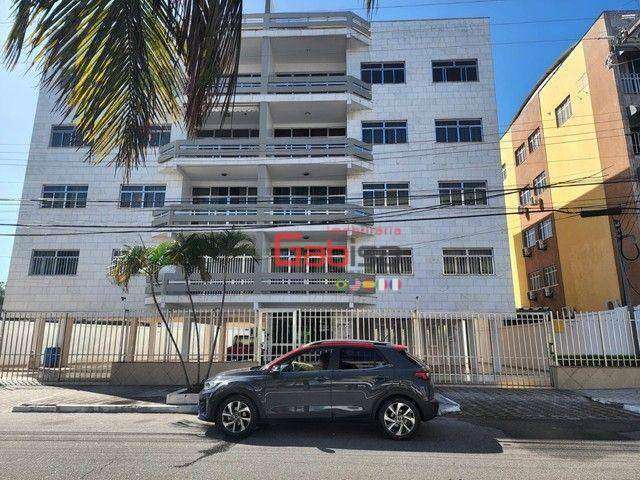 Apartamento com 3 dormitórios à venda, 140 m² por R$ 680.000,00 - Centro - Cabo Frio/RJ