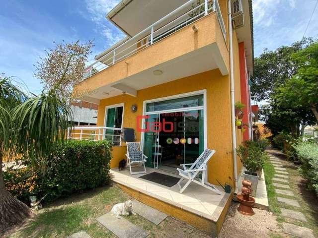 Casa com 4 dormitórios à venda, 232 m² por R$ 700.000,00 - Guriri - Cabo Frio/RJ