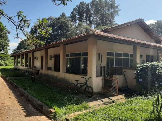 Chácara com 6 dormitórios à venda, 15000 m² por R$ 1.380.000,00 - Cachoeira - Atibaia/SP