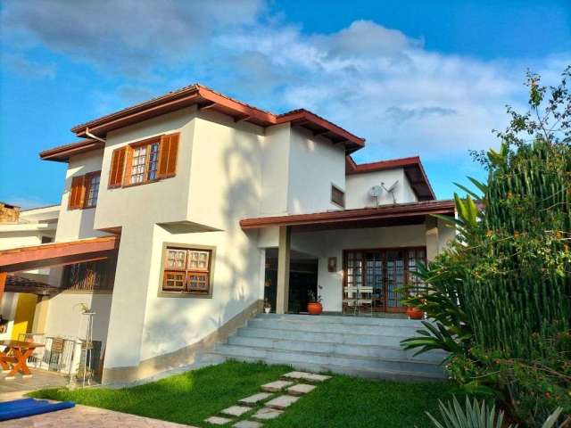 Casa com 3 dormitórios à venda, 400 m² por R$ 1.700.000,00 - Jardim São Nicolau - Atibaia/SP