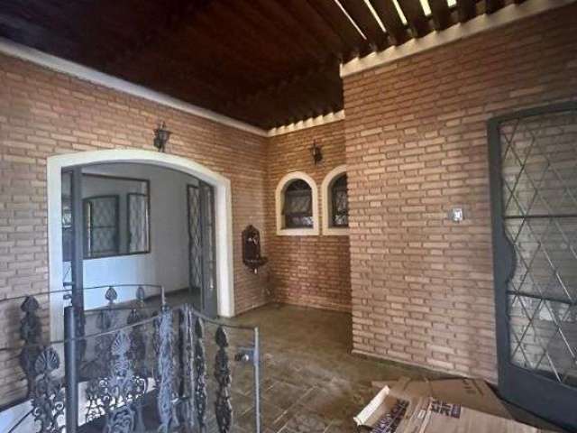 Casa com 4 dormitórios à venda, 615 m² por R$ 1.500.000 - Vila Santista - Atibaia/SP